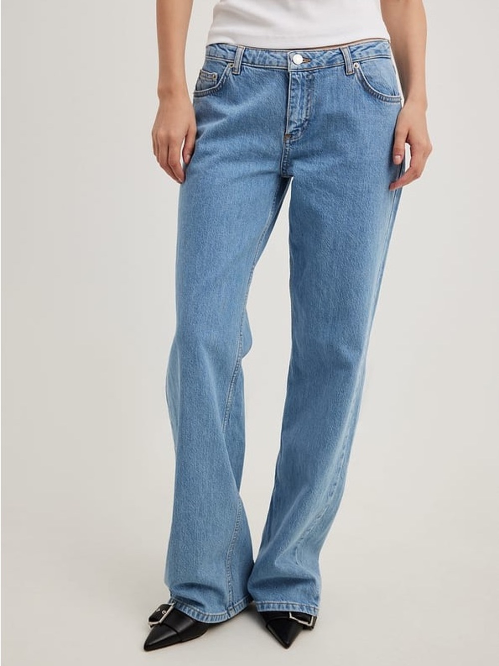NA-KD Low Waist Jeans